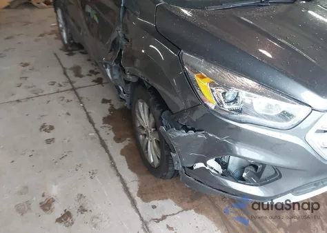 2017 Ford Escape Titanium from USA, damaged, VIN 1FMCU9JD3HUE87055